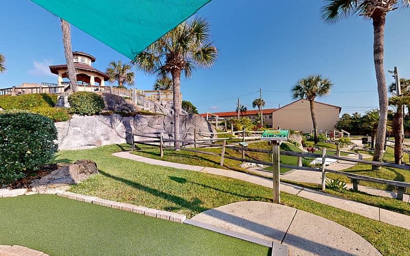 The tee at Hole 11