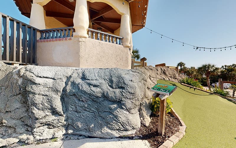 The tee at Hole 12